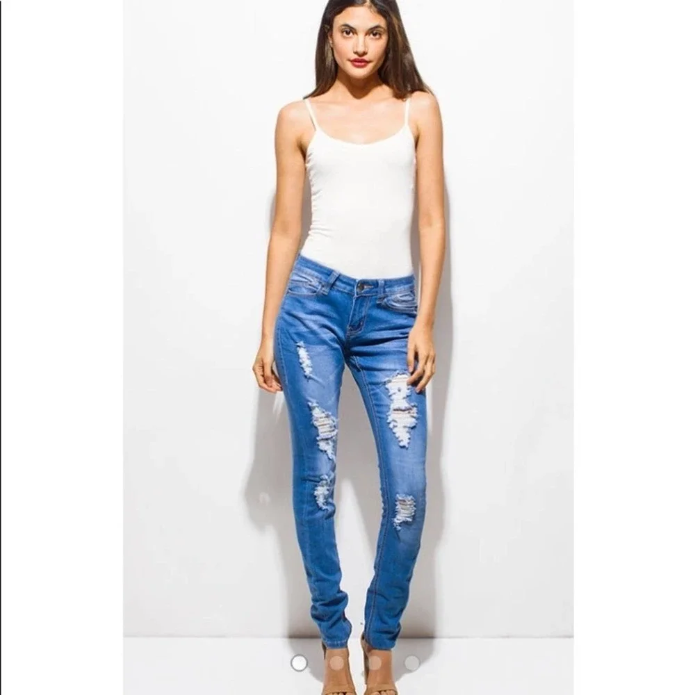LT BLUE DENIM MID RISE DISTRESSED SKINNY JEANS-Sz 9Jr